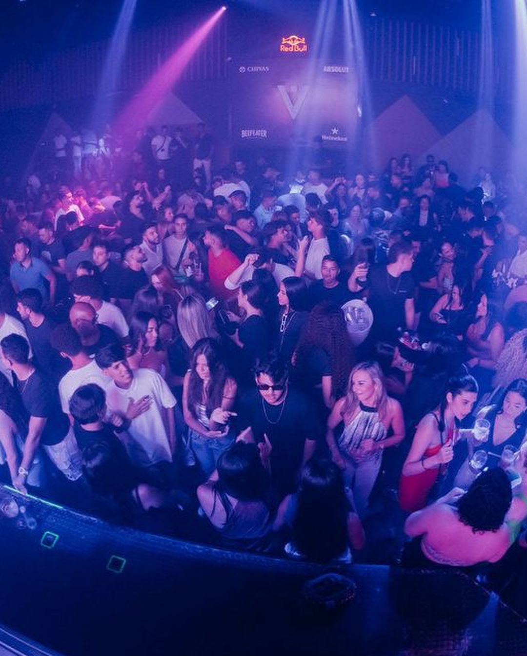 Último fim de semana de férias: confira opções de baladas, barzinhos, barracas de praia e mais