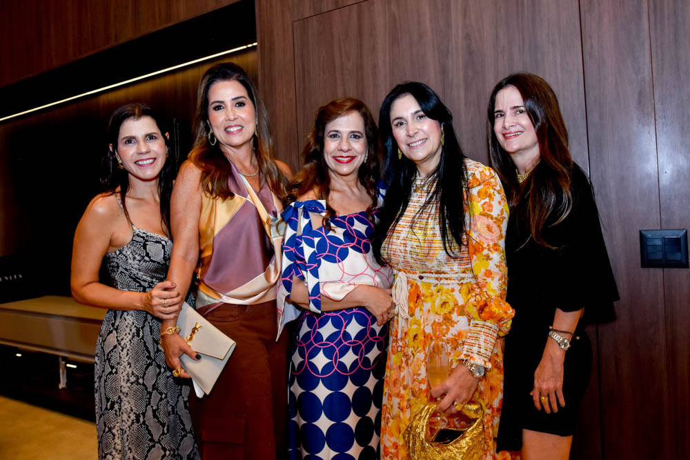 Cláudia Diniz, Ana Vladia Barreira, Martinha Assunção, Fernanda Sousa E Adriana Bezerra