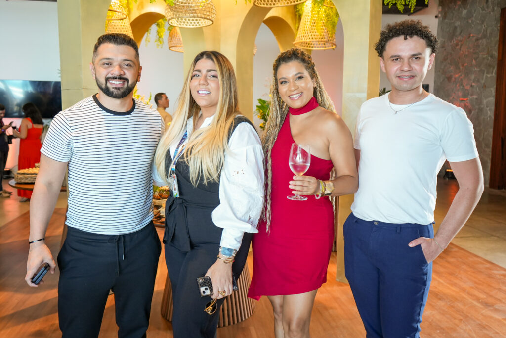 
				Diogo Santos, Yve Oliveira, Lana Felix E Igor Dede 
				