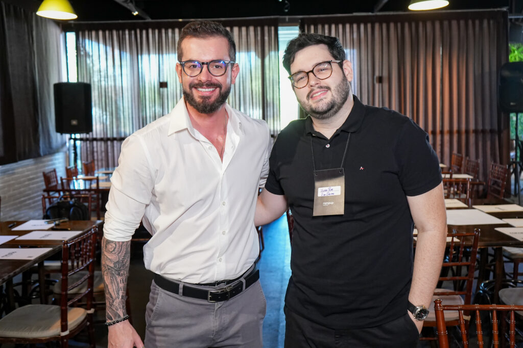 
				Gabriel Franco E Victor Rios
				