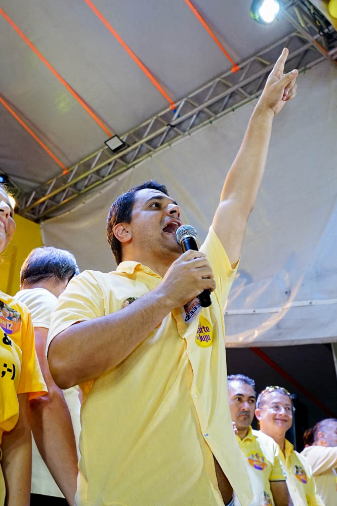 Gardel Rolim repudia processo de Evandro contra Ciro e defende saída do PDT do Governo Lula