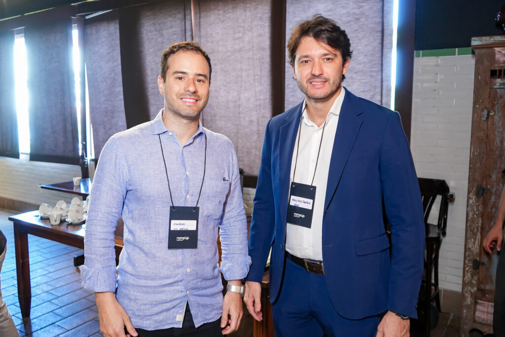 
				Oswaldo Duarte E Welinghtom Sampaio
				