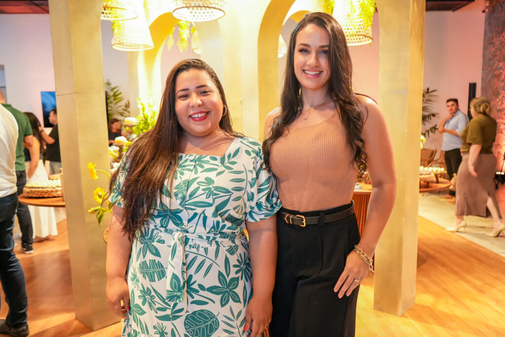 
				Regina Uesliane E Bruna Maia
				