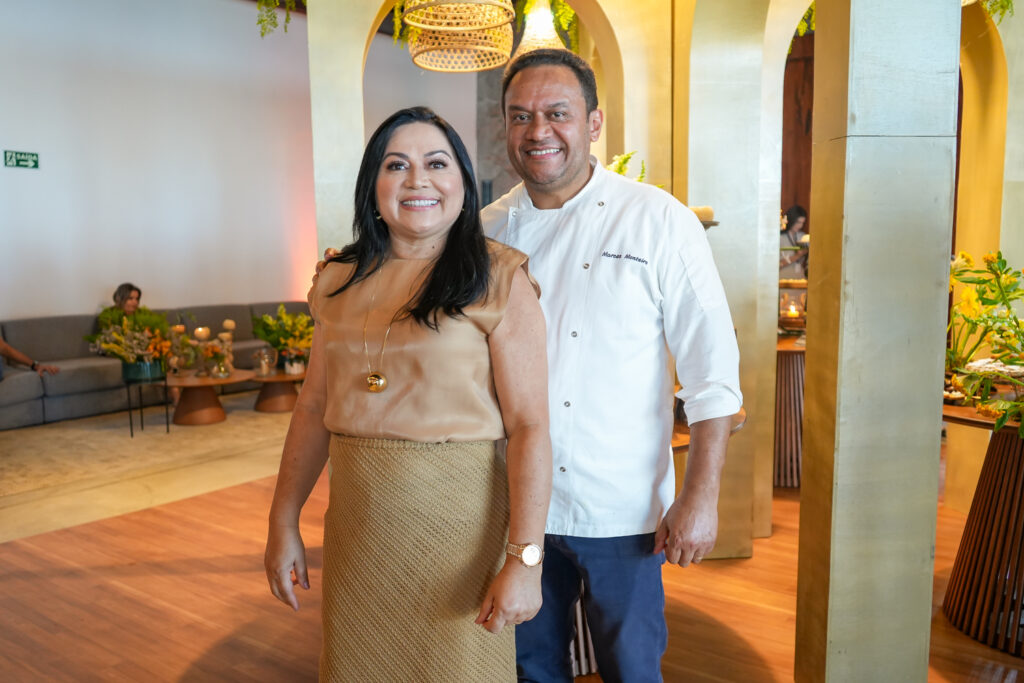 
				Rejane E Marcos Monteiro 
				