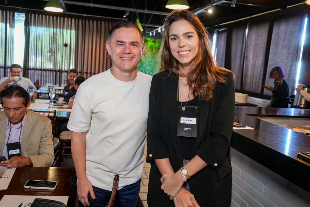 
				Rogerio Magalhaes E Alice Diniz
				