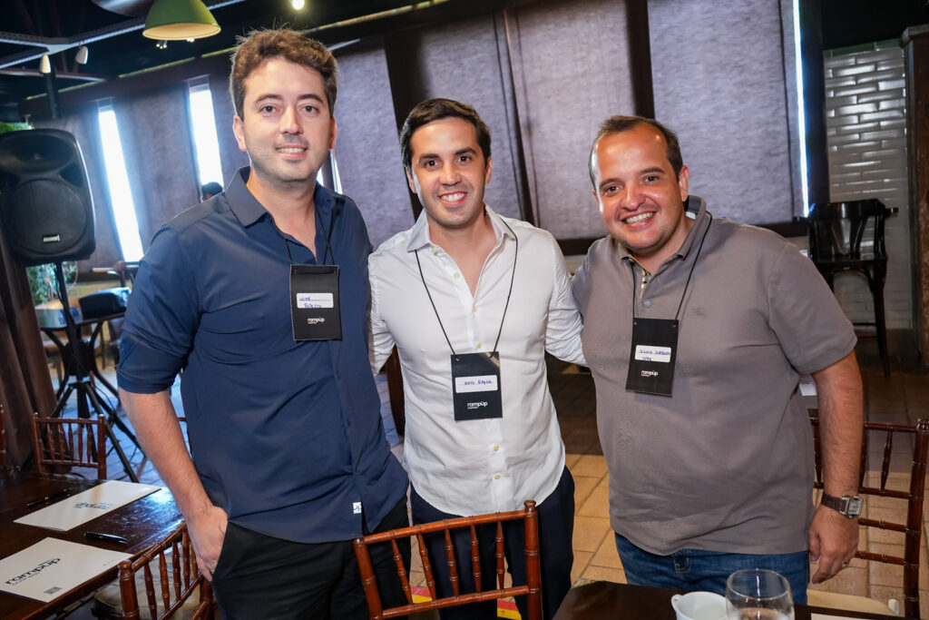 
				Victor Moreira, Netinho Baide E Silvio Sobreira
				