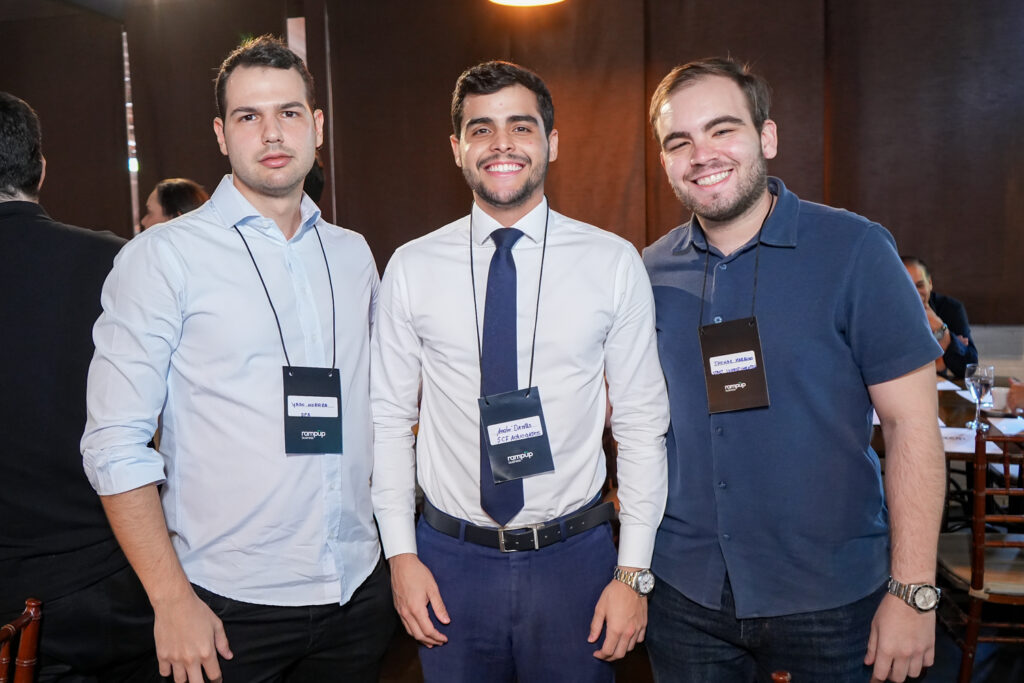 
				Yago Moreira, Andre Dantas E Thomaz Marques
				