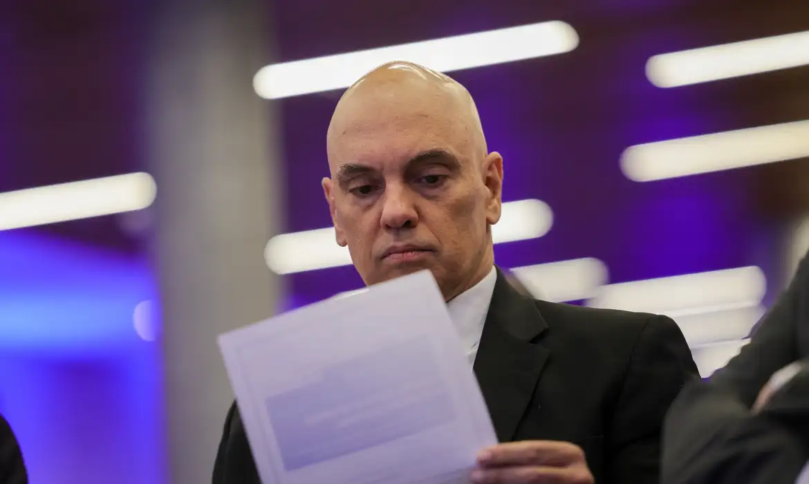 Alexandre de Moraes deve enviar à PGR relatório sobre tentativa de golpe no Brasil