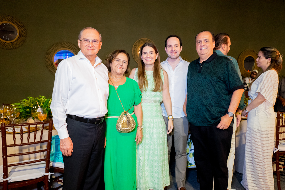 Abelardo E Elisbeth Benevides, Manuela Cãmara, Tomás Morais E Max Câmara