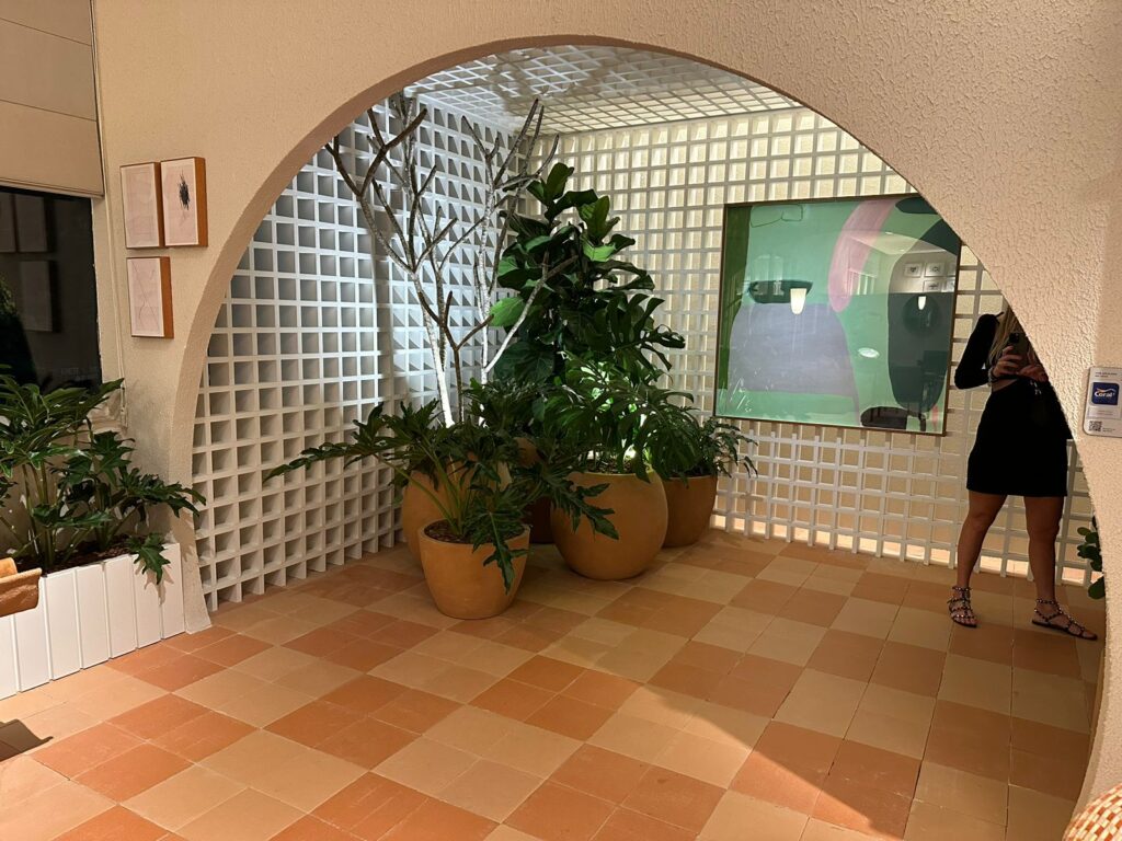 
				Casa Cor Rio 8
				