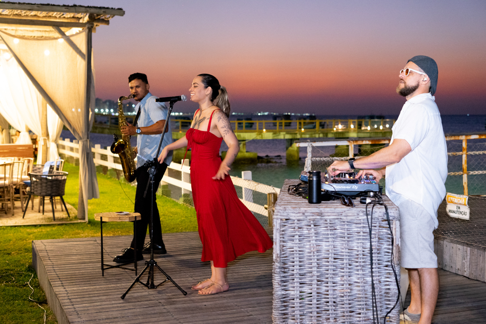 Eddy Felix, Mikani E Thiago Camargo