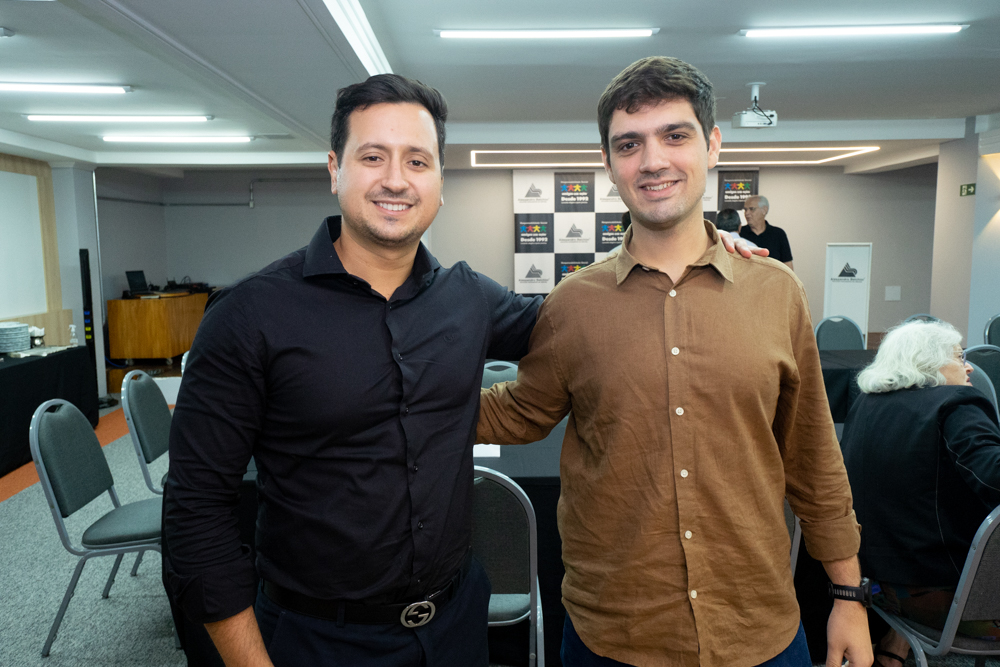 Lucas Melo E Germano Belchior Filho