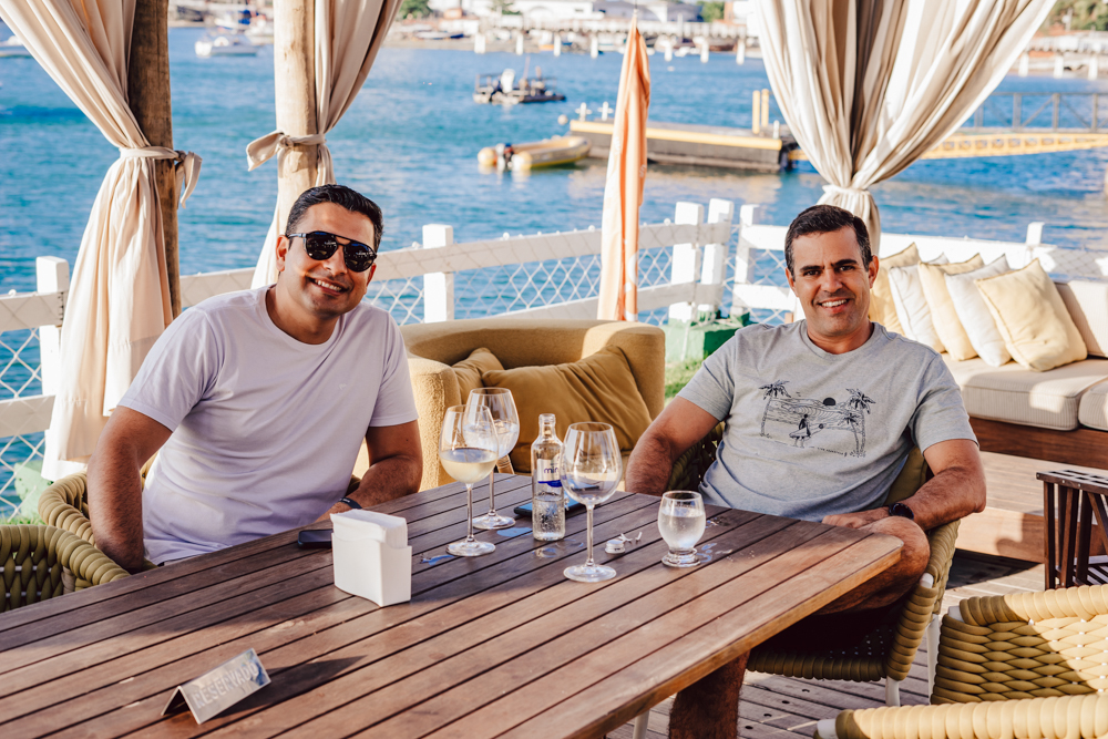 Victor Feitos E Rodrigo Sales