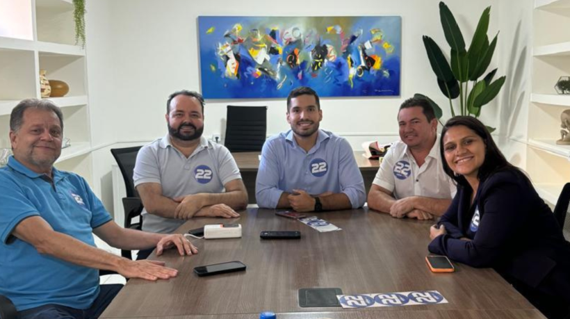 Vereadores do Podemos e Mobiliza anunciam apoio a André Fernandes no 2º turno em Fortaleza
