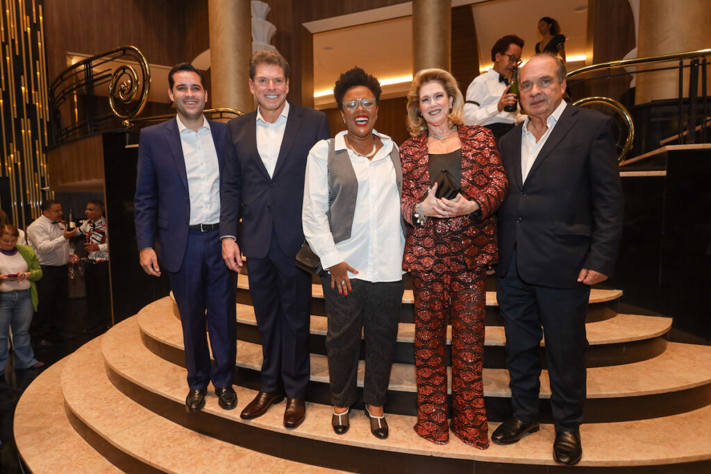 Accioly, Glória E Luiz Severiano Ribeiro (1)