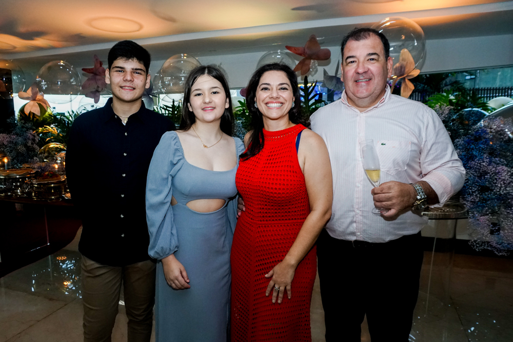 Arthur E Anna Helena Alves, Natalia De Francesco E Luiz Rodrigo