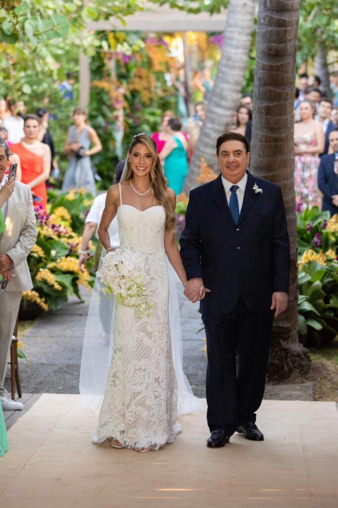 
				Priscilla e Marcos Dias Branco
				