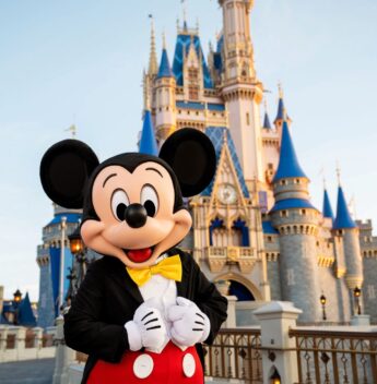 Disney investe US$ 1 bilhão na OpenAI e fecha parceria para uso de personagens em ferramentas de IA