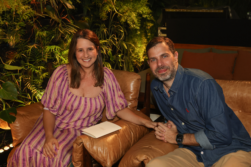 Eduardo Abrantes E Carla Grotz