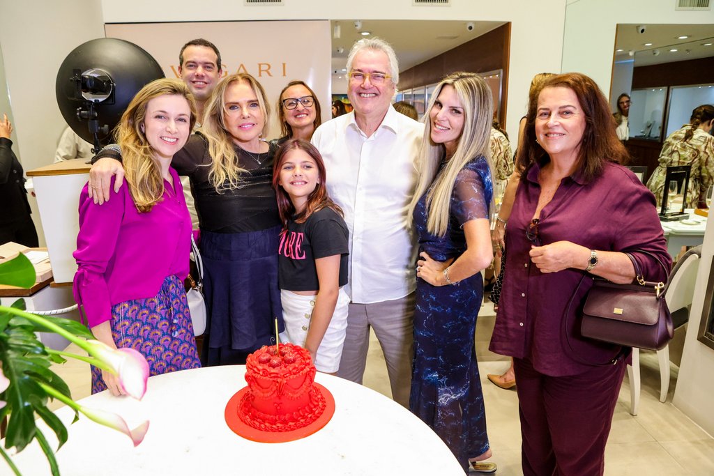 Sara Joias promove cocktail para celebrar 2 anos de Bvlgari na loja do Village Mall, no Rio de Janeiro Sara Joias promove cocktail para celebrar 2 anos de Bvlgari na loja do Village Mall, no Rio de Janeiro