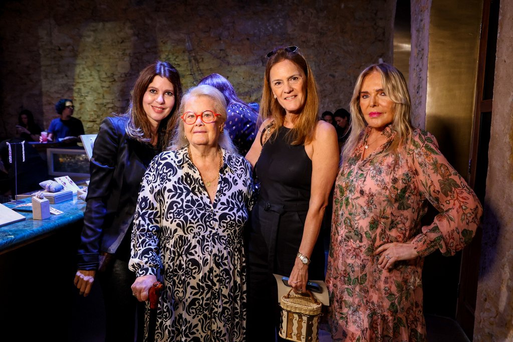 Fátima Campos, Cleia Mendonça, Débora Mendonça E Laja Zylberman 5210