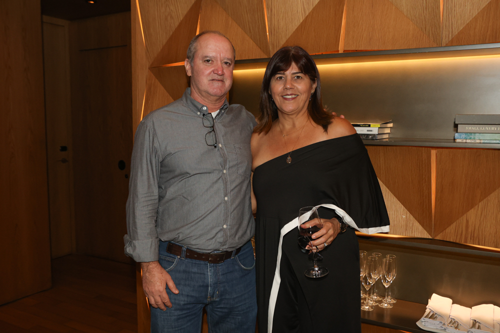 Fernando E Jayne Melo