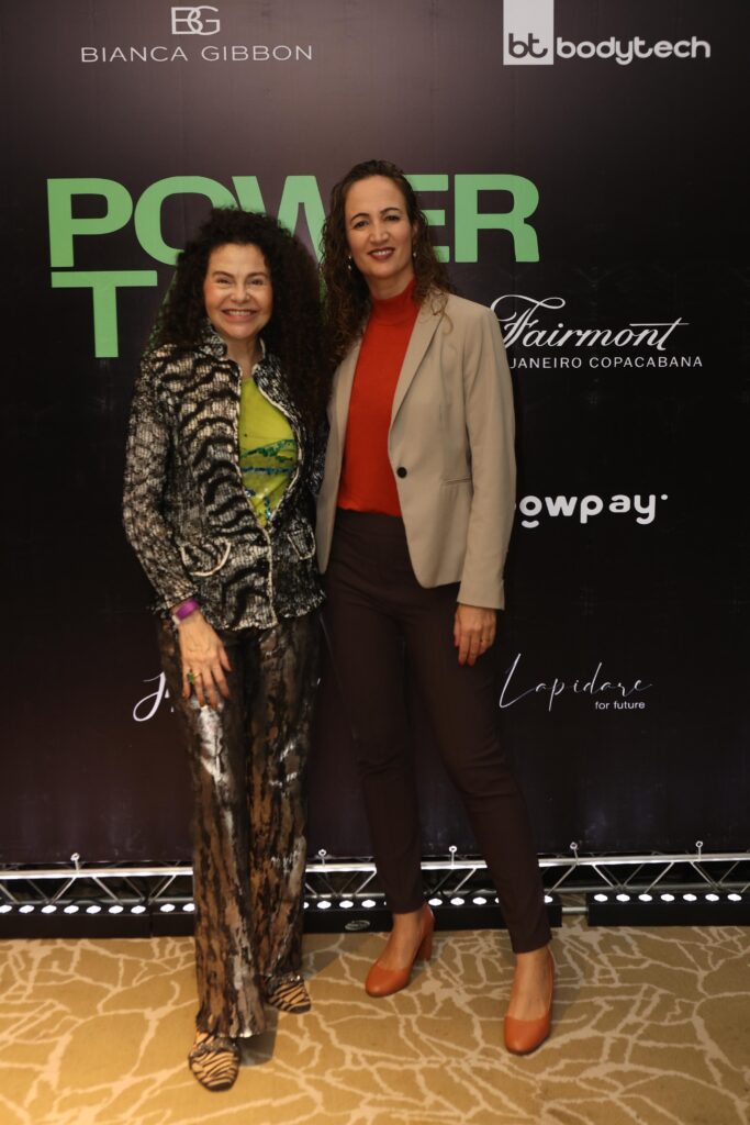 
				Iara Figueiredo E Sophie Bárbara
				