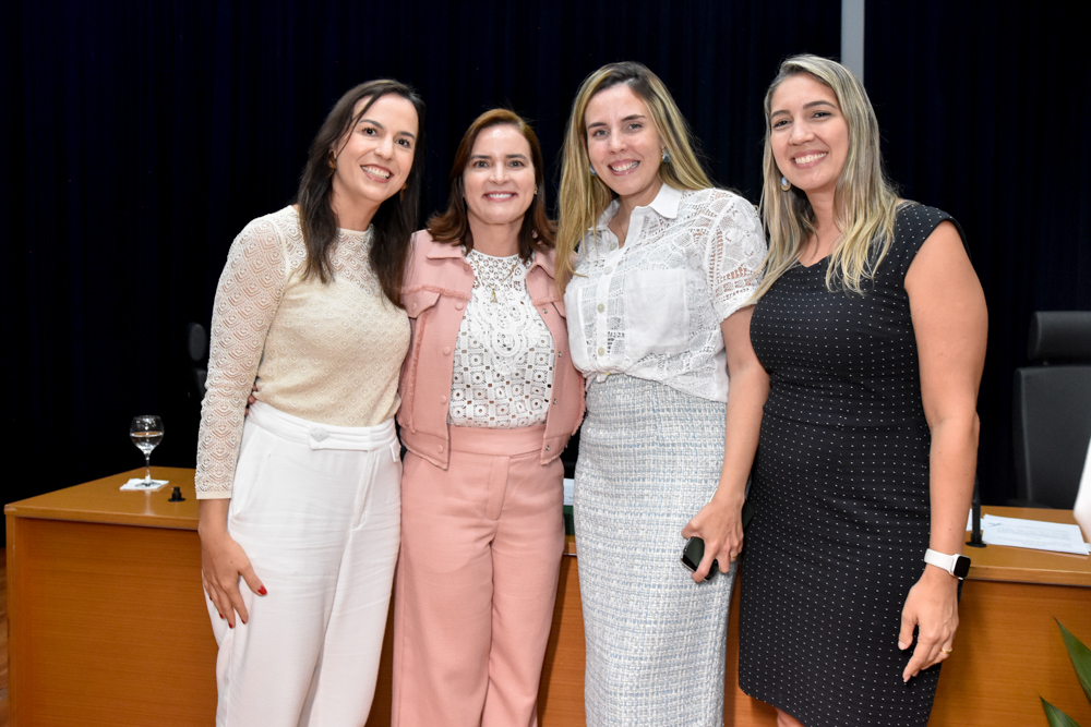 Lia Freitas, Cristiane Leitão, Jade Romero E Larissa Gaspar
