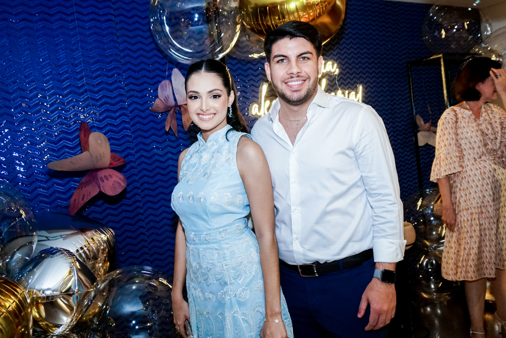 Mariana De Francesco E Lucas Rogerio