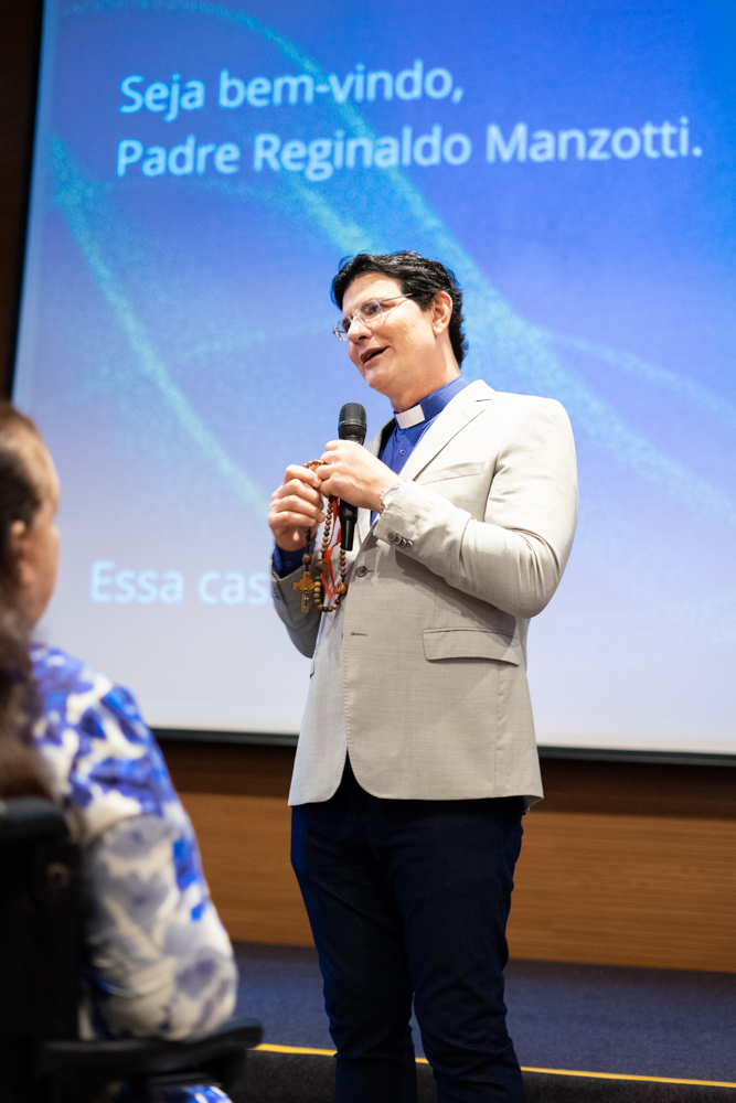 Padre Reginaldo Manzotti (6)