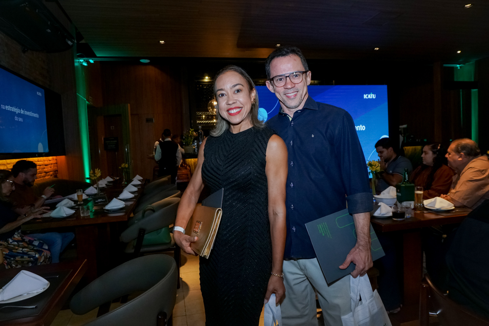 Paula E Giovanni Magalhães (1)