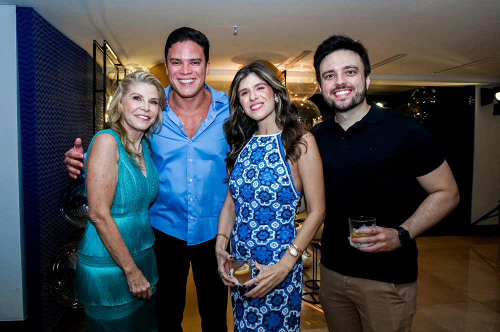 Rosângela De Francesco, Marcos Lessa, Ticiana De Francesco E Bruno Barreto