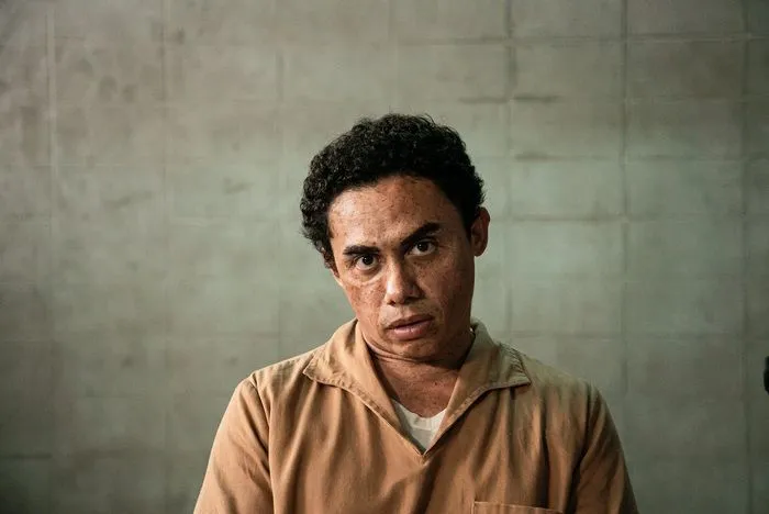 Silvero Pereira e Giovanna Grigio participam de pré-estreia de “Maníaco do Parque” no Shopping Iguatemi Bosque