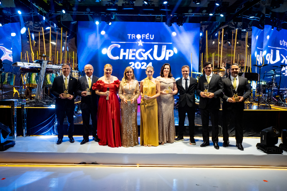 Troféu Check Up 2024 homenageia grandes nomes da saúde e estética cearenses em noite de glamour Troféu Check Up 2024 homenageia grandes nomes da saúde e estética cearenses em noite de glamour