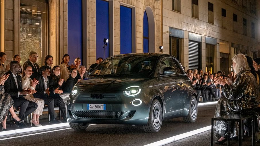 Fiat mescla moda e lança o estiloso 500e Giorgio Armani Edition Fiat mescla moda e lança o estiloso 500e Giorgio Armani Edition
