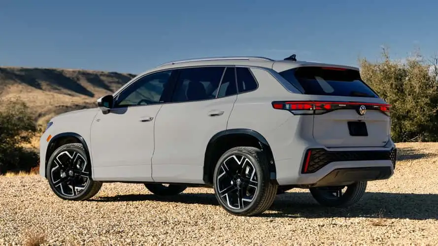 2025 Volkswagen Tiguan (1)