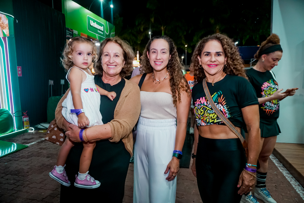 Ava Reeves, Anette De Castro, Sasha Reeves E Ana Paula Portela