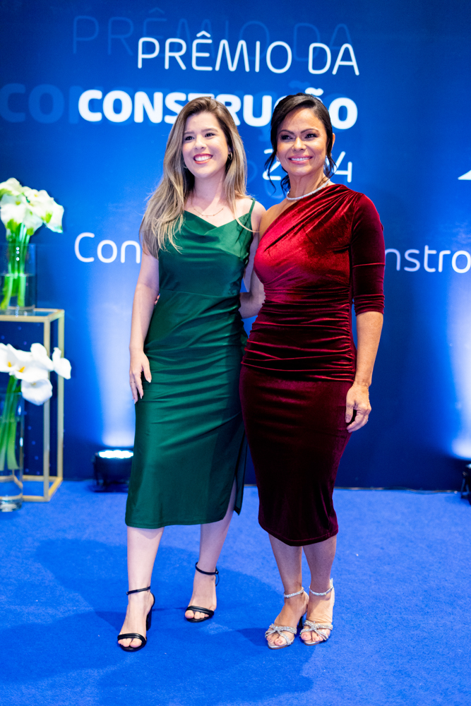 Cássia Liliane E Silvia Castro