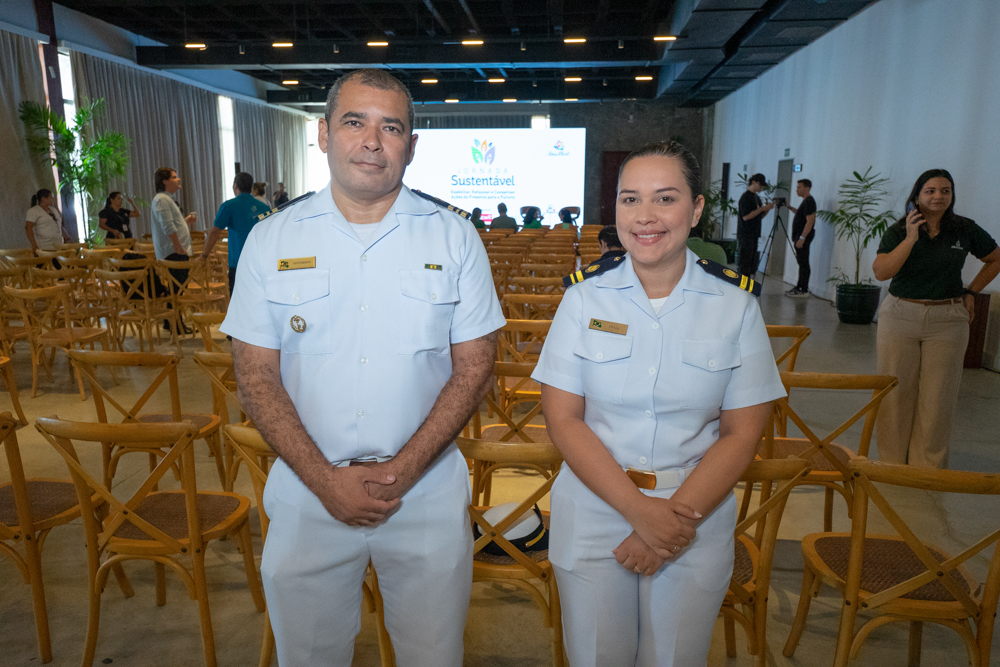 Comte. Jefferson E Ten. Thaís