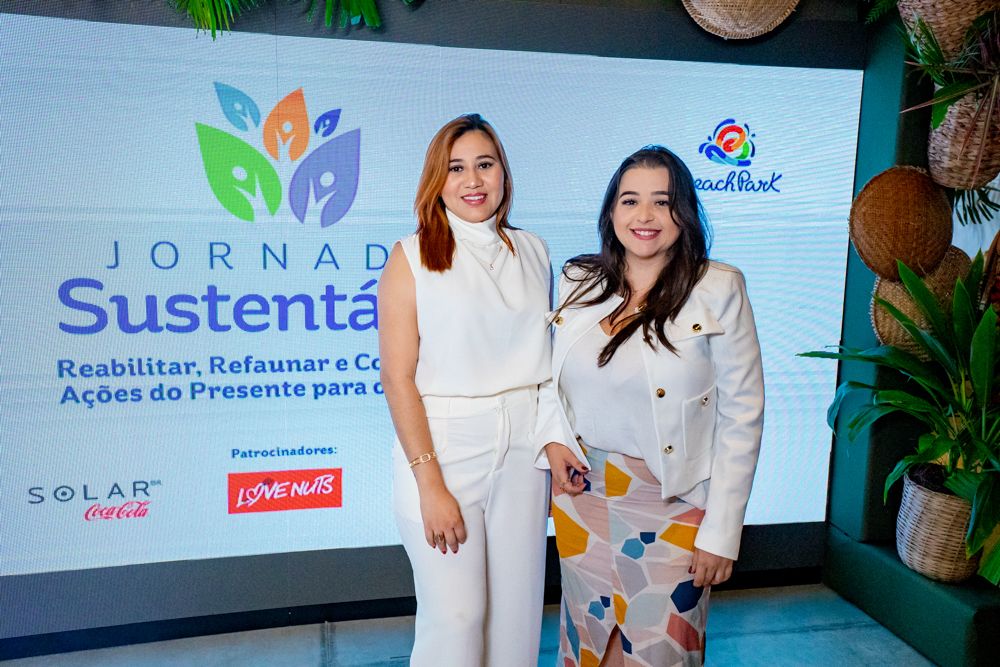 Daiana Benevides E Caroline Bisol (1)