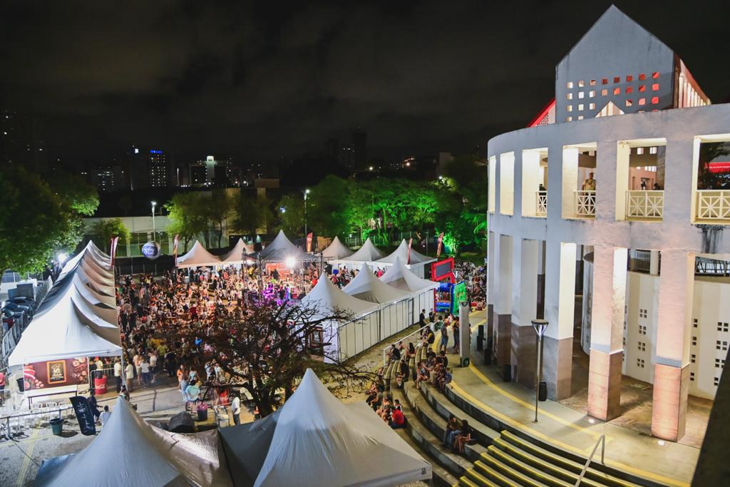 Delícias Do Mundo Créditos Denis Almada