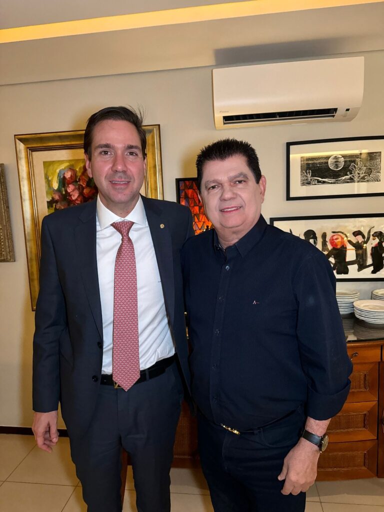
				Dep. Eduardo Bismarck E Dep. Mauro Filho
				