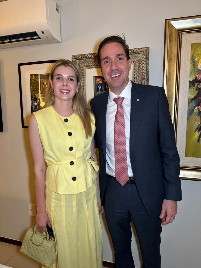 
				Dep. Luisa Canziani E Dep. Eduardo Bismarck
				