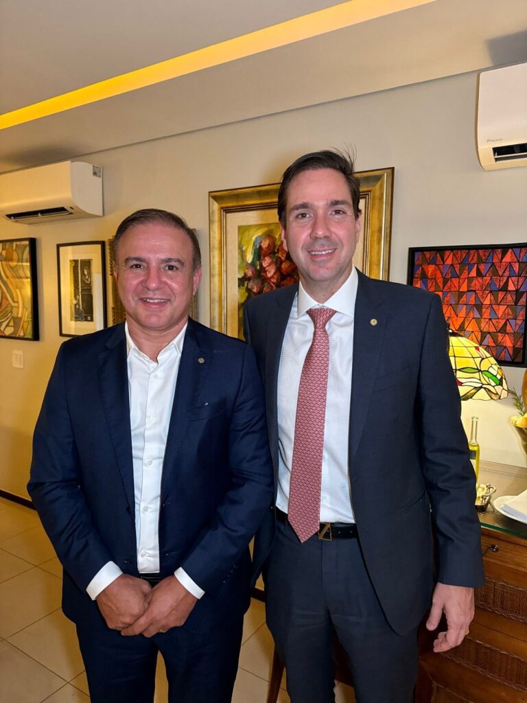 
				Dep. Roberto Monteiro E Dep. Eduardo Bismarck
				