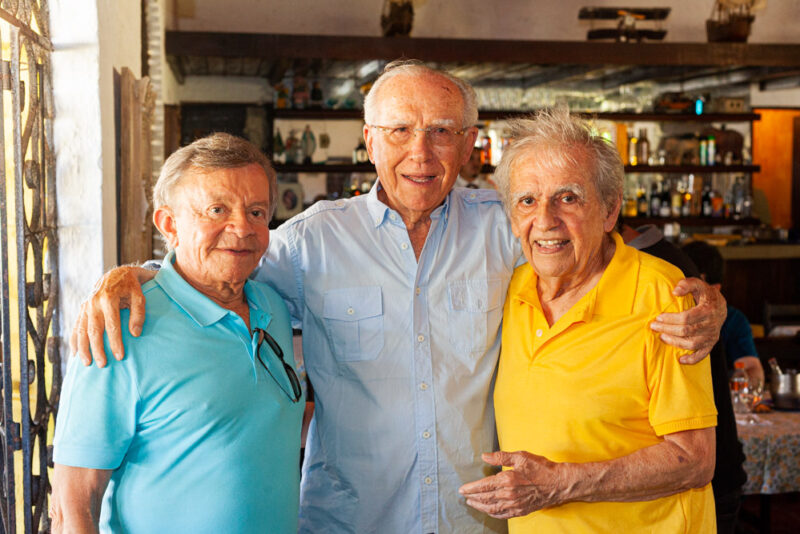 Amizade e tradição - Lúcio Brasileiro reúne amigos em tradicional encontro de fim de ano no Ugarte