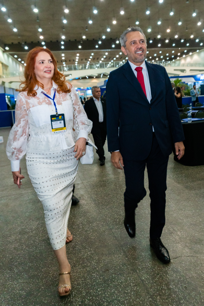 Enid Câmara E Elmano De Freitas