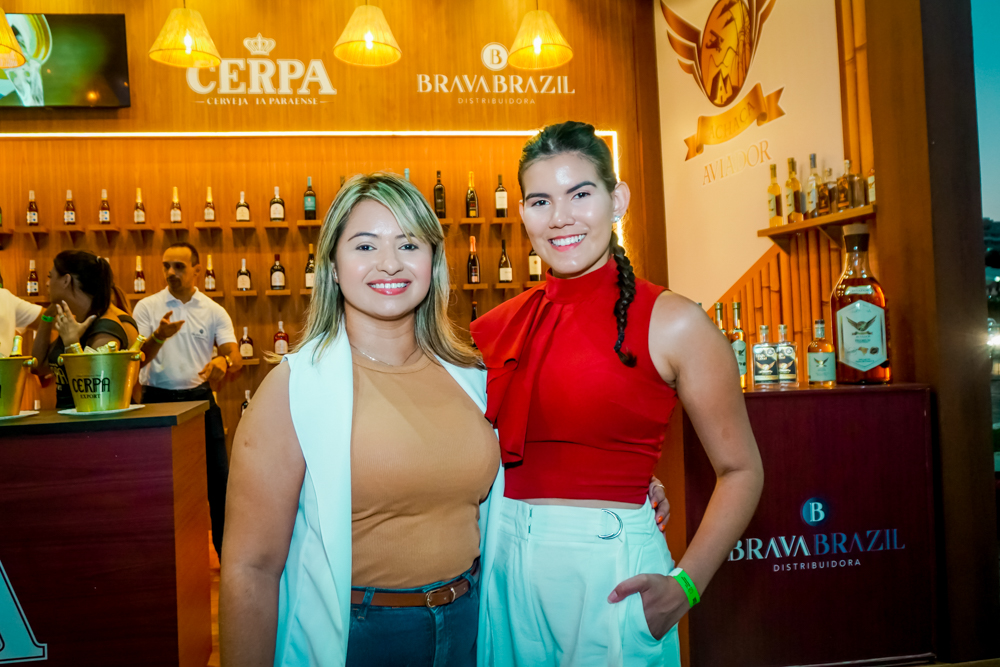 Fabíola Sousa E Luana Loiola