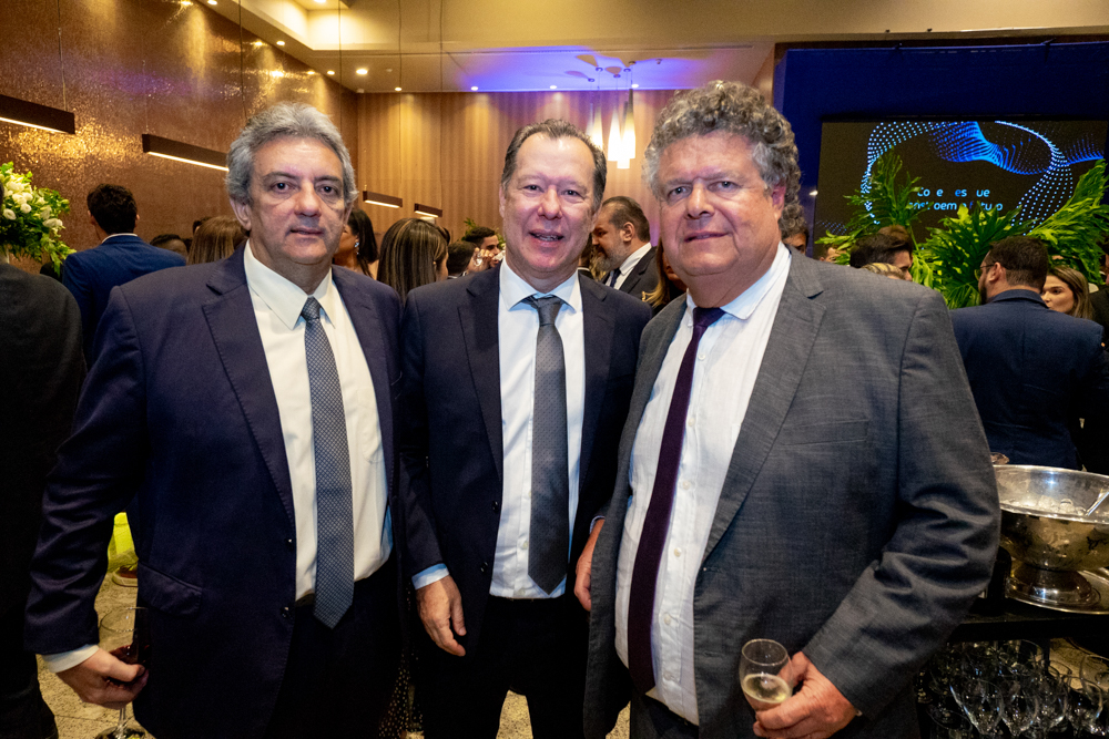 Guedes Neto, Carlos Fujita E Evandro Colares