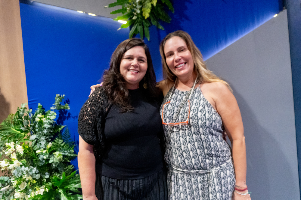 Kariny Gomes E Isabella Cantal