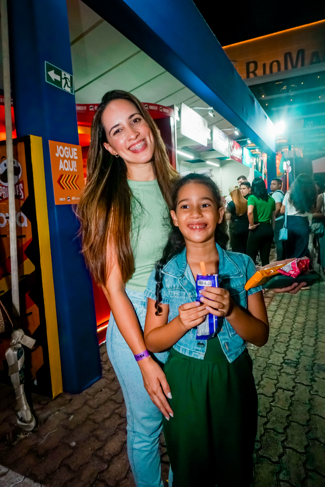 Kessia Aguiar E Kyara Aguiar